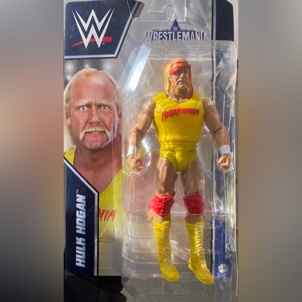 Hulk Hogan Action Figure Rare Brand New in Box! WWE limited Edition.